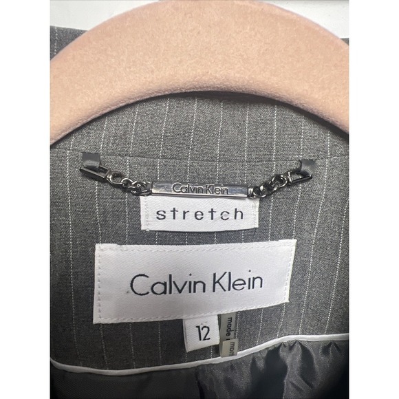 Calvin Klein Pinstripe Two Button Lined Stretch Blazer Size 12 Gray & White - Picture 2 of 11